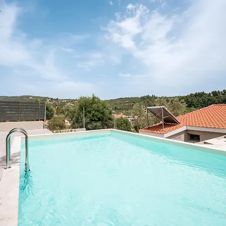 Themida Luxurious Accomodation * Nea Skioni