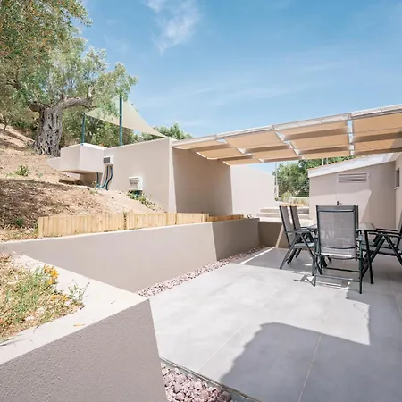Vakantiehuis Themida Luxurious Accomodation *