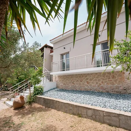 Themida Luxurious Accomodation * Nea Skioni