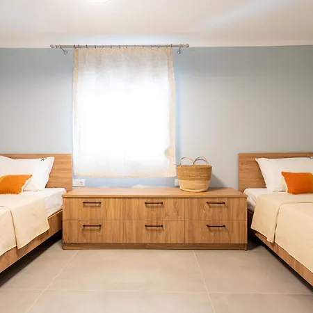 Semesterbostad Themida Luxurious Accomodation Nea Skioni