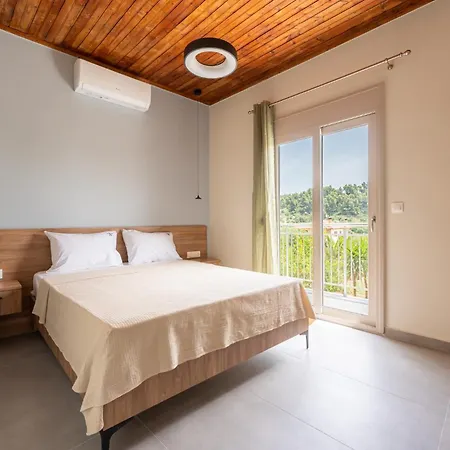 Semesterbostad Themida Luxurious Accomodation Nea Skioni