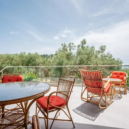 Semesterbostad Themida Luxurious Accomodation Nea Skioni