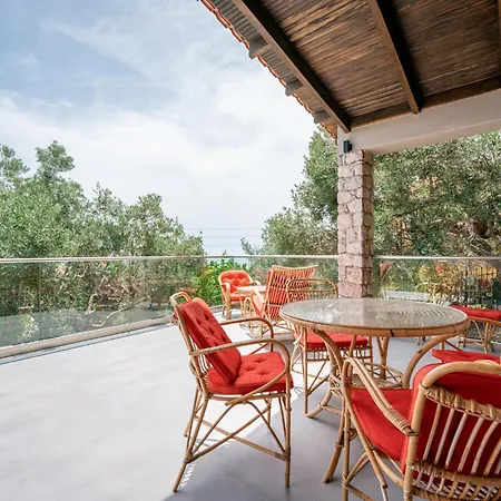 Themida Luxurious Accomodation Nea Skioni